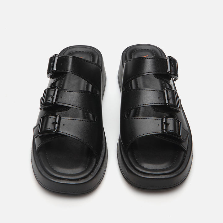 أحذية نسائية مسطحة