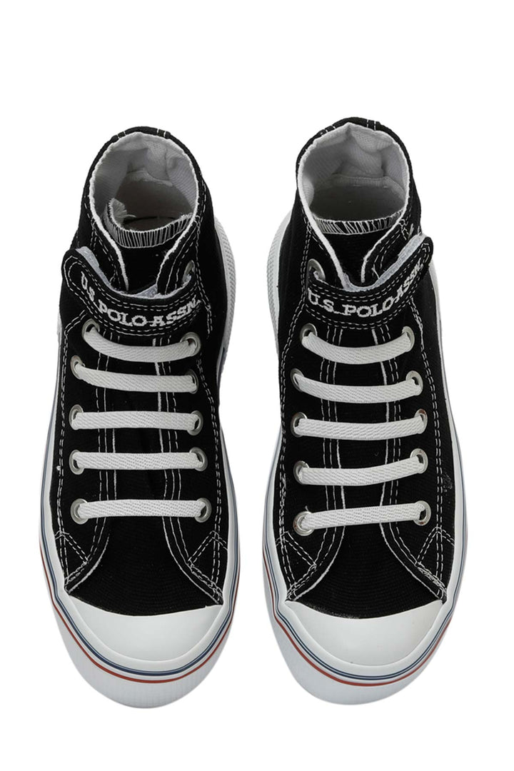 حذاء رياضي أسود للأولاد