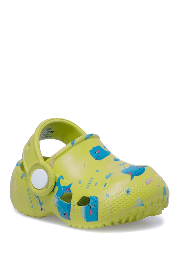 نعال صفراء للأولاد