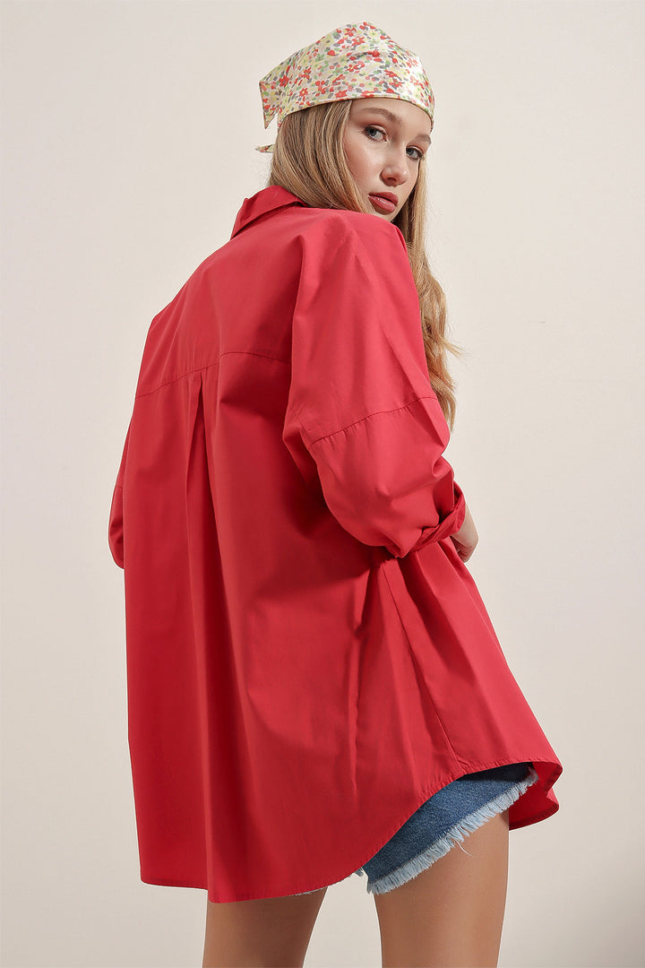 قميص نسائي احمر