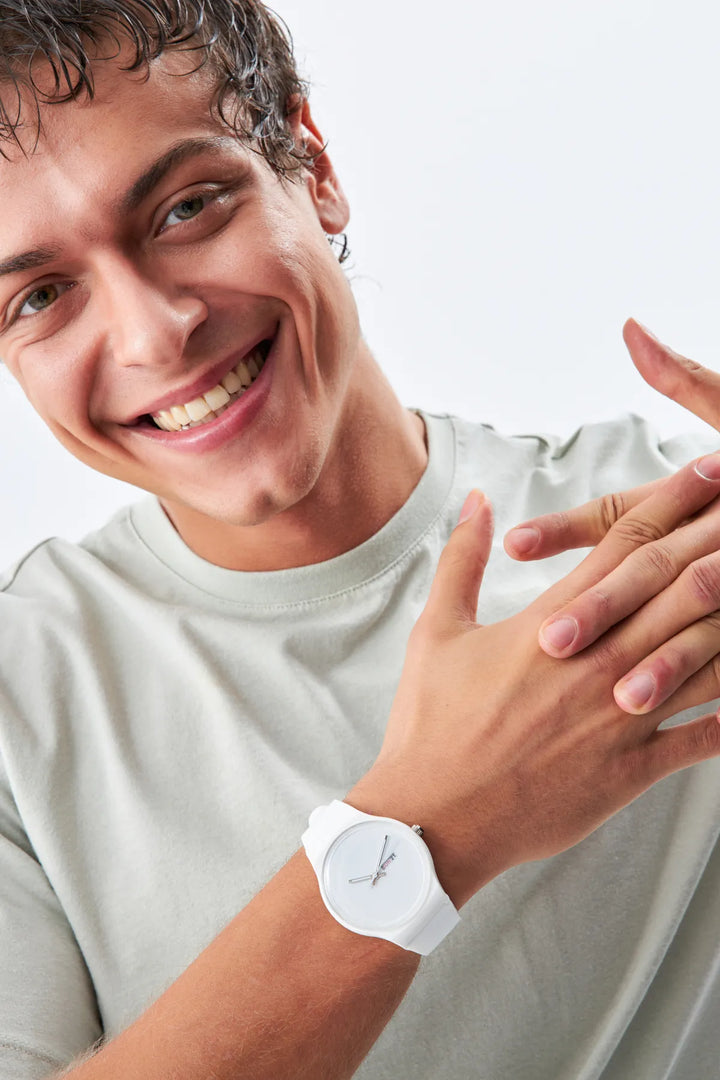 ساعة يد بيضاء للجنسين APWR031803