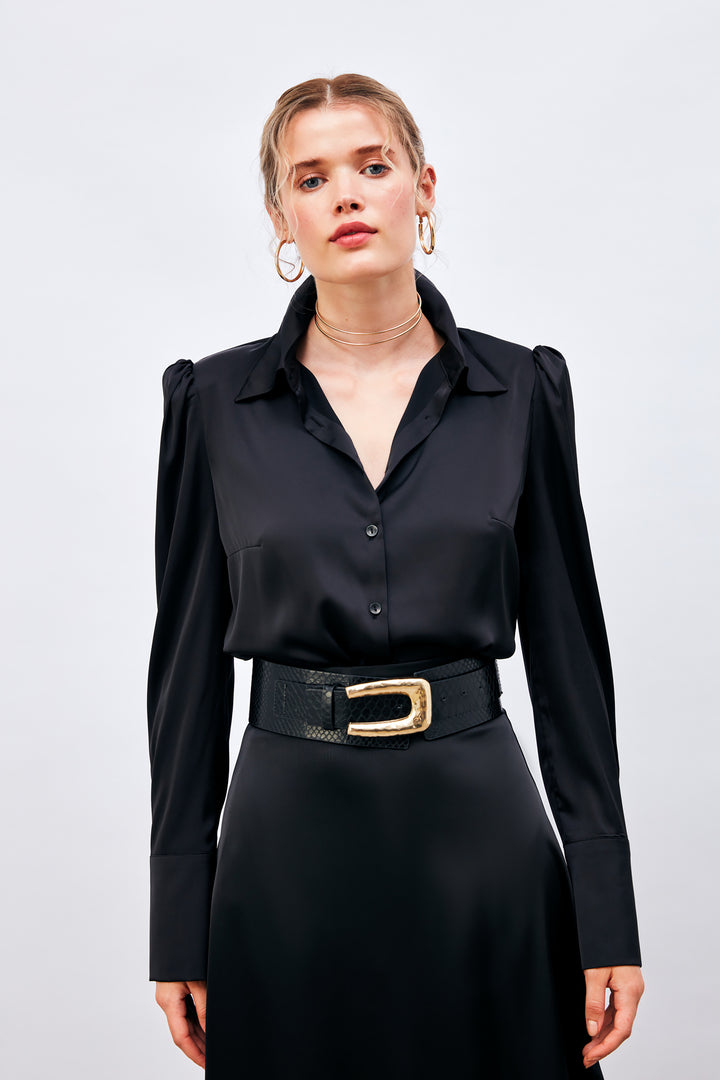 قميص أسود مبطن من الساتان