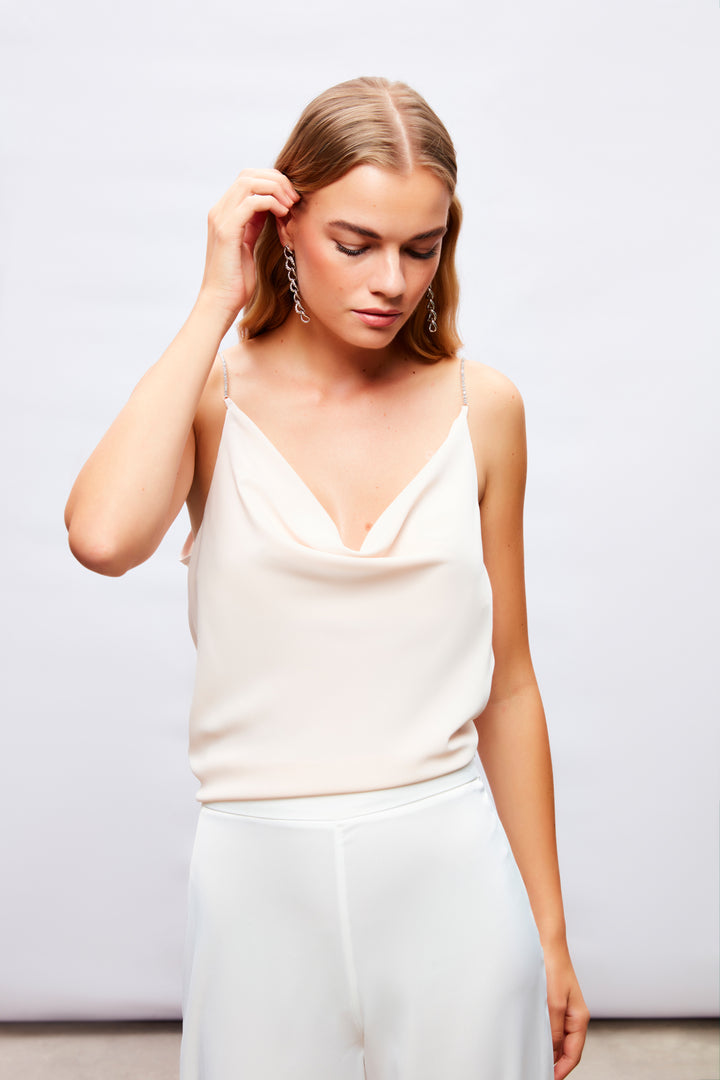 بلوزة بيج بحمالات سلسلة