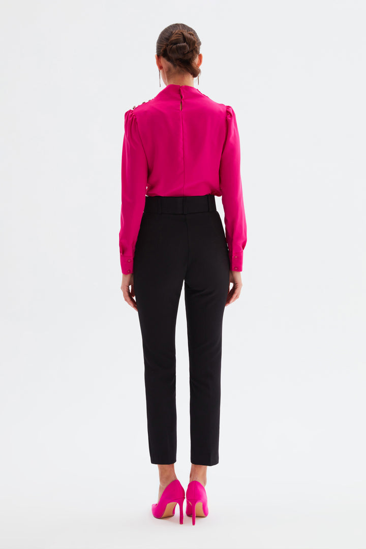 بنطلون حزام اسود