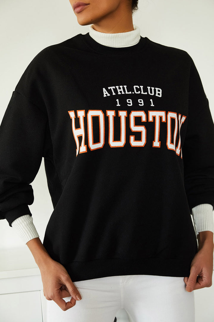 سويت شيرت من الصوف مطبوع باللون الأسود