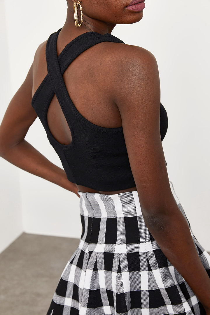 رياضي من الصليب الأسود