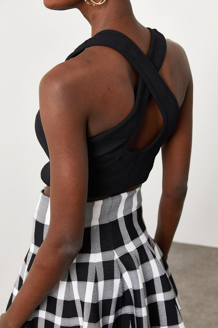 رياضي من الصليب الأسود