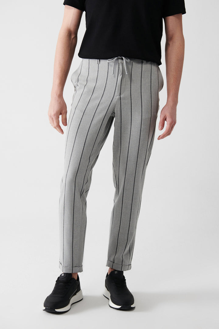 بنطلون رمادي للرجال