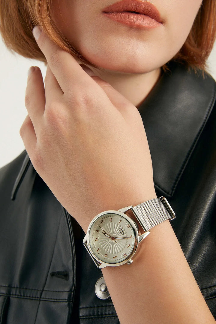 ساعة يد نسائية من الفولاذ APL12C710H02