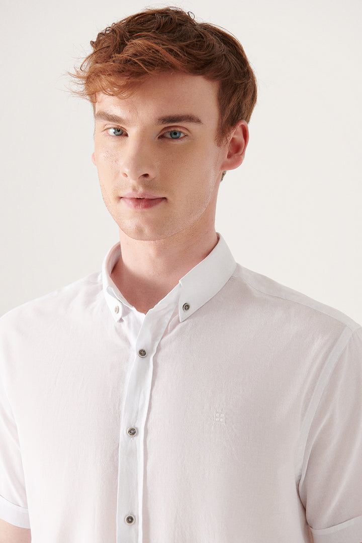 قميص رجالي أبيض