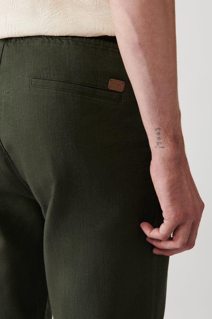 بنطلون كاكي للرجال