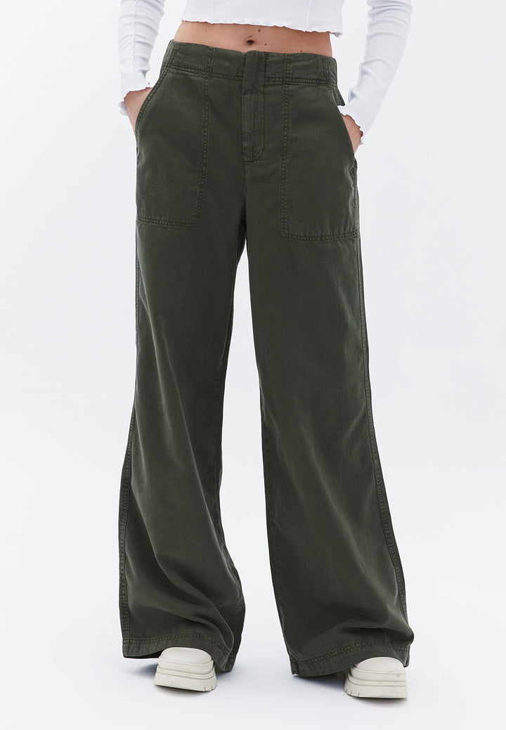 بنطلون نسائي منسوج