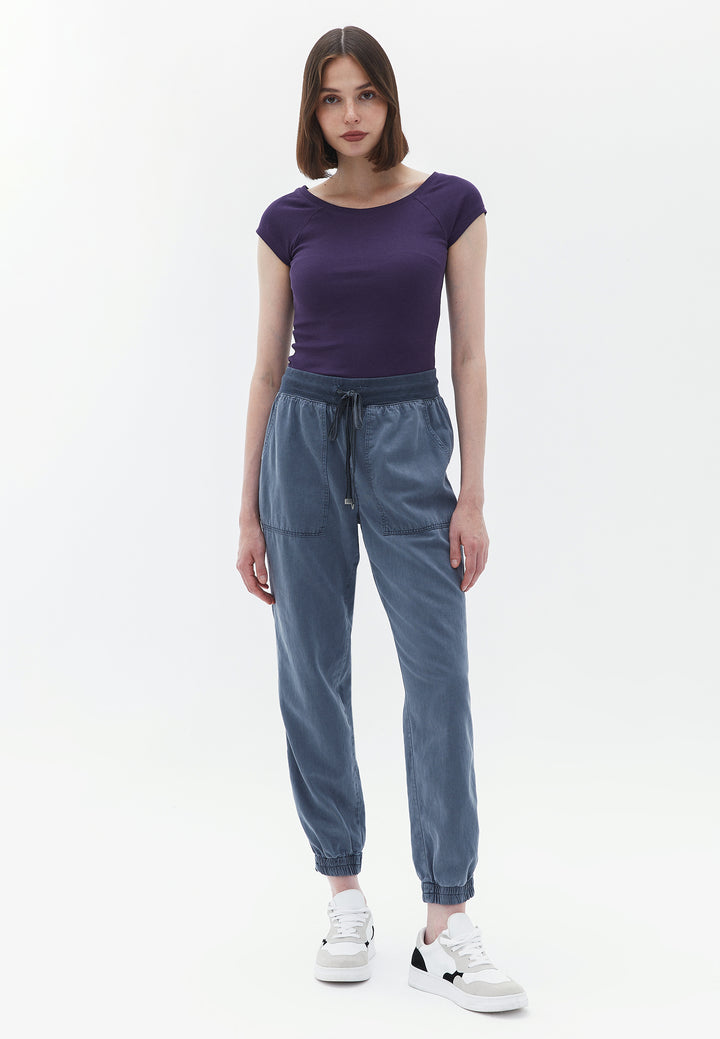 تي شيرت محبوك للسيدات