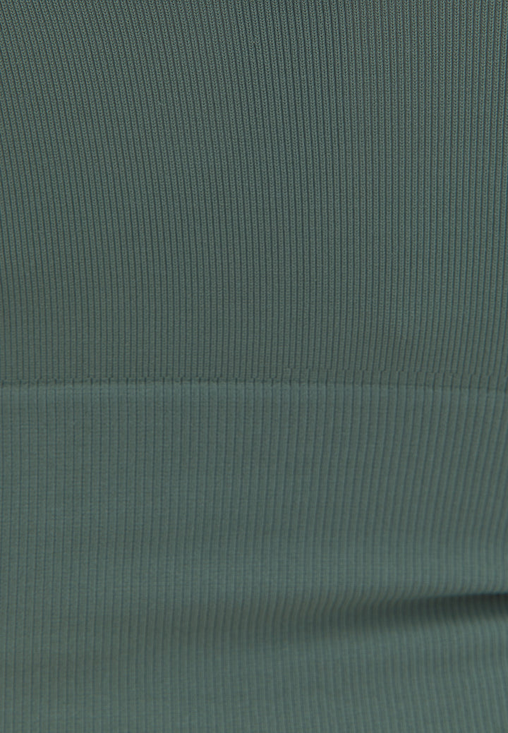 قميص نسائي محبوك