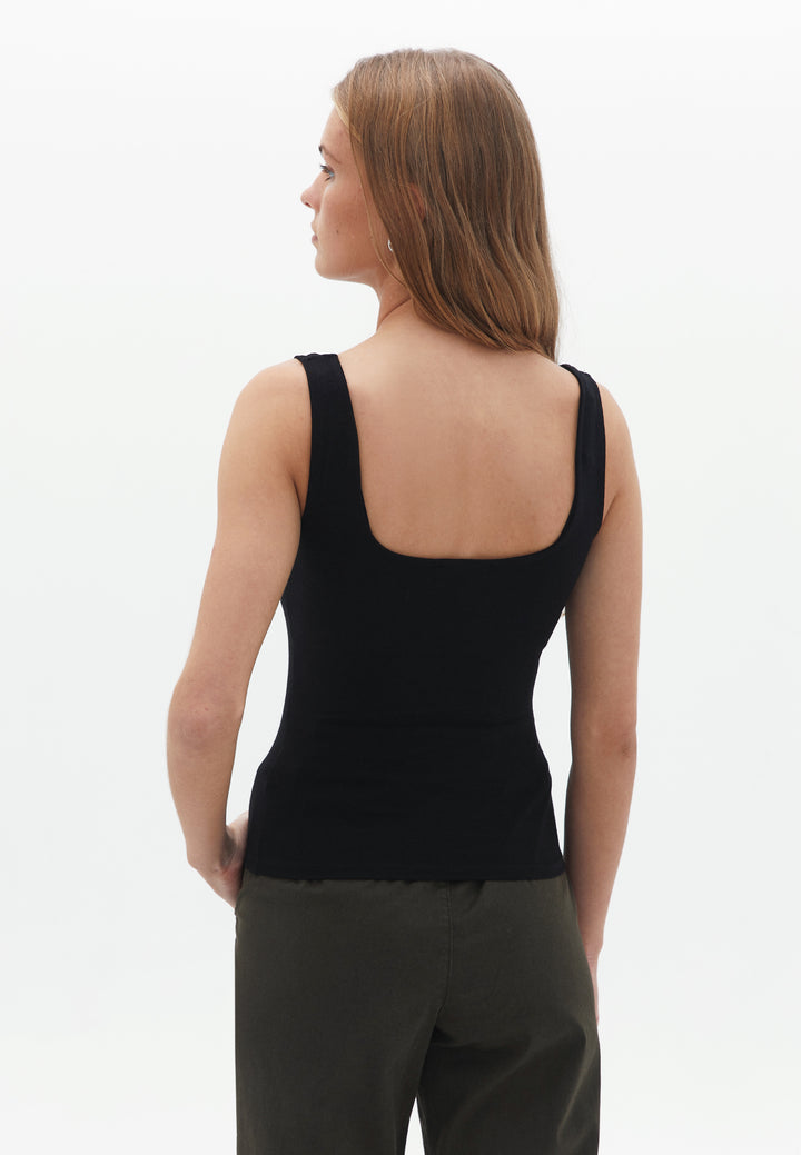 قميص نسائي محبوك