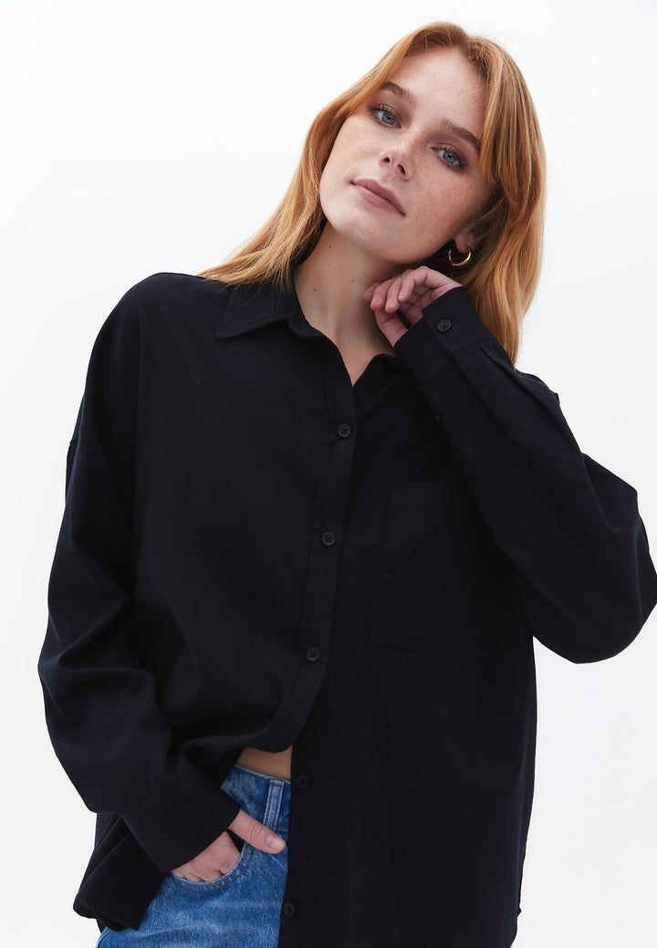 قميص نسائي منسوج