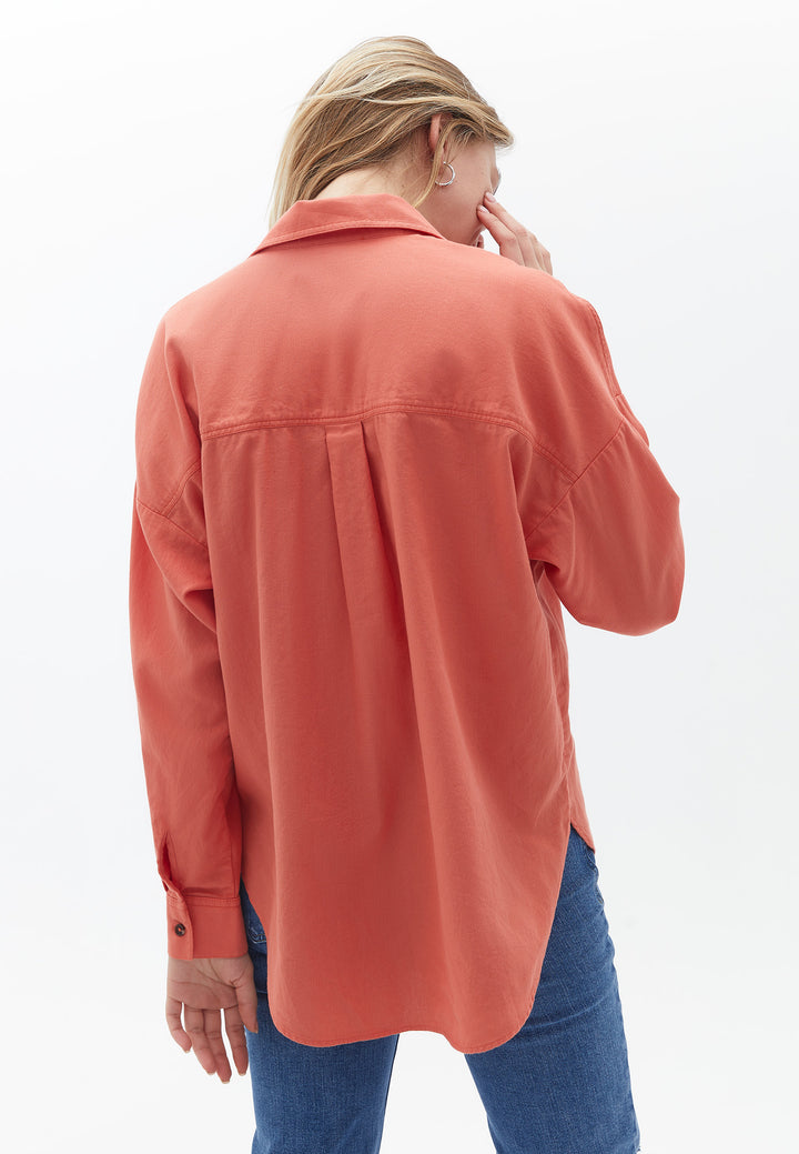 قميص نسائي منسوج