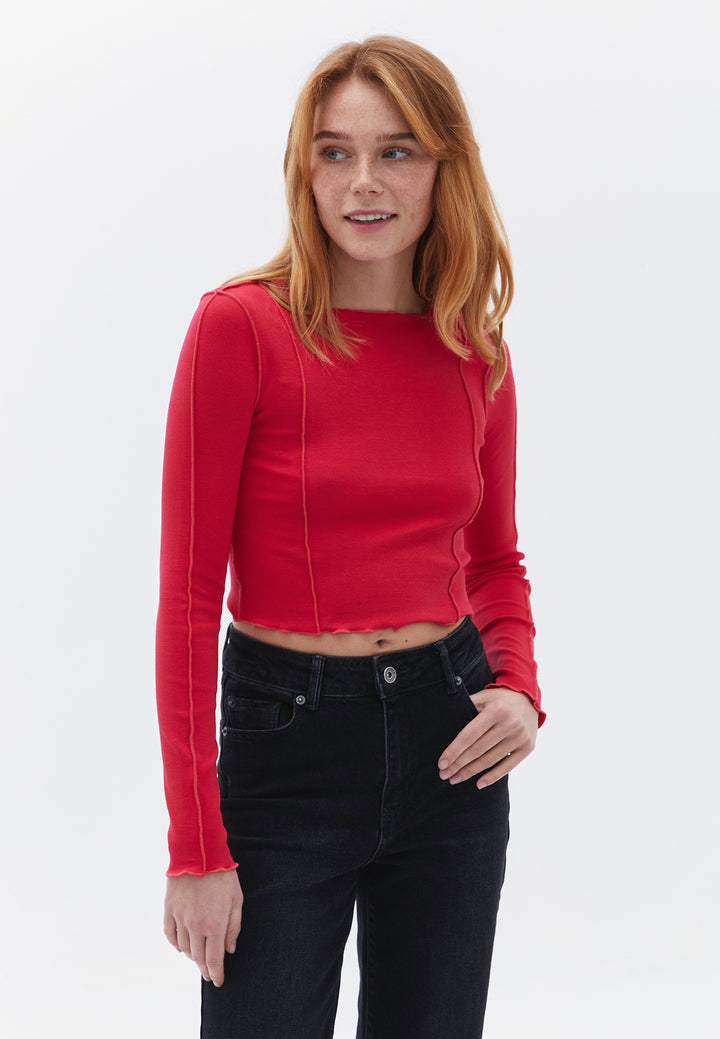 تي شيرت نسائي محبوك بأكمام طويلة