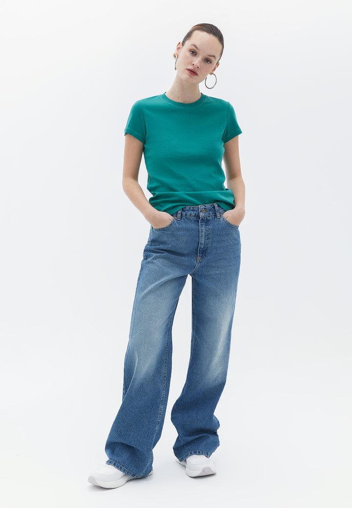 تي شيرت محبوك للسيدات