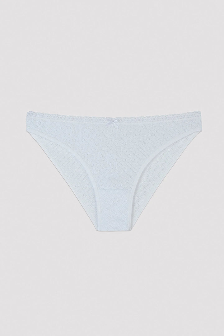 مجموعة ملابس داخلية نسائية عصرية