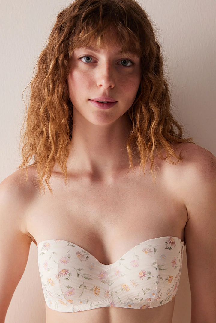 حمالة صدر نسائية عصرية مزينة بالورود