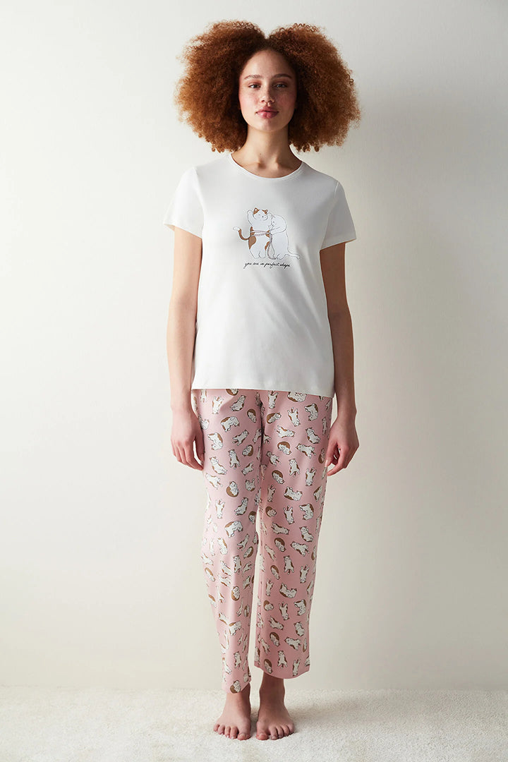 طقم بيجامات نسائية بطبعات