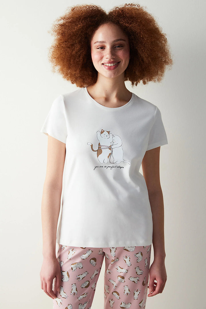 طقم بيجامات نسائية بطبعات