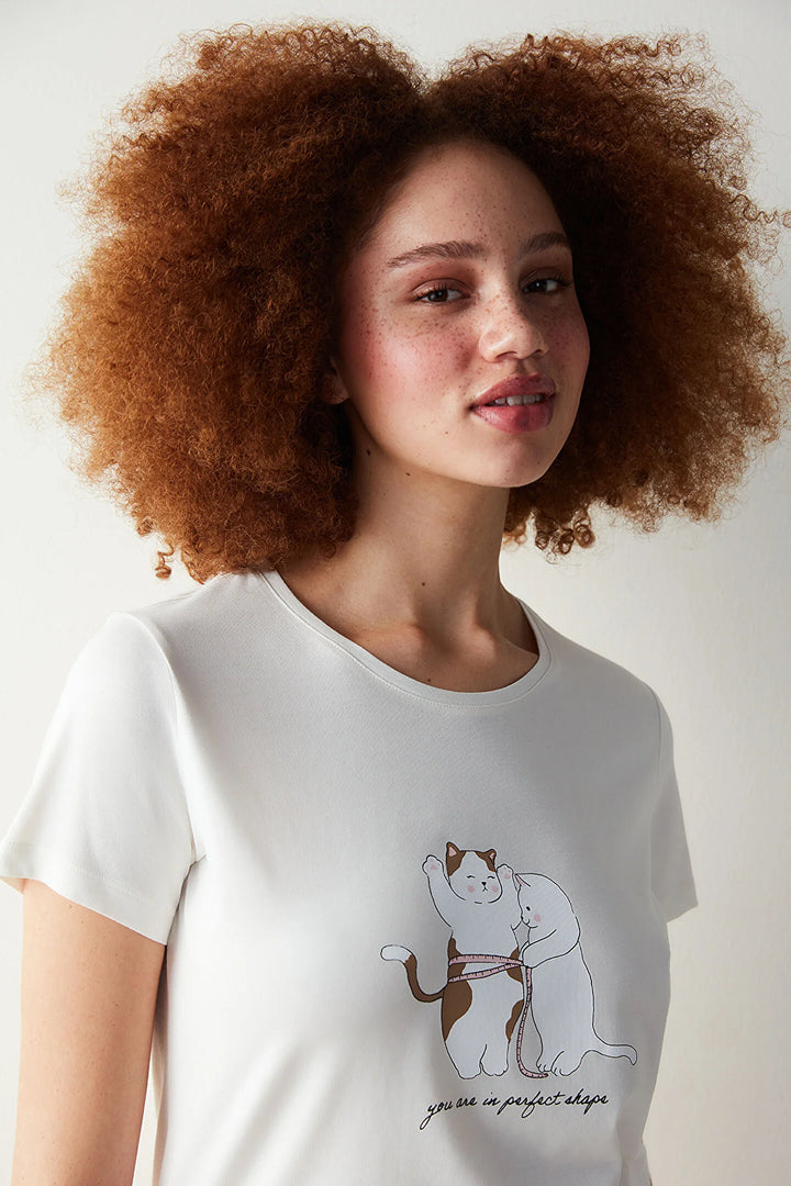 طقم بيجامات نسائية بطبعات