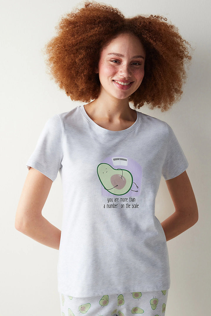 طقم بيجامات نسائي