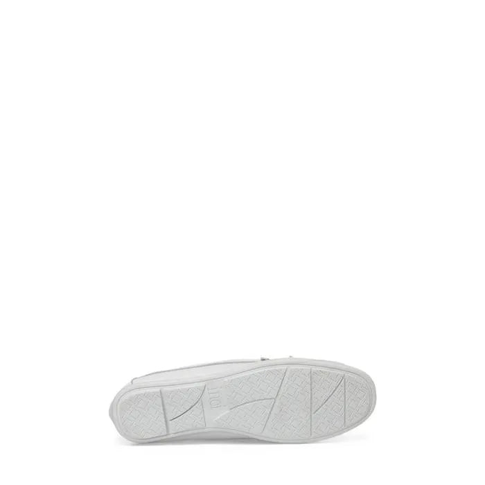 حذاء نسائي أبيض