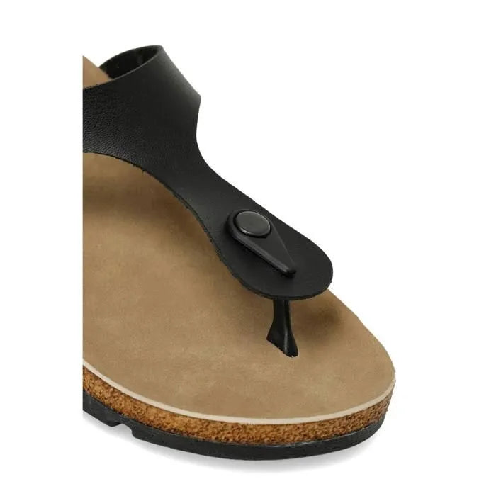 نعال نسائية باللون الأسود