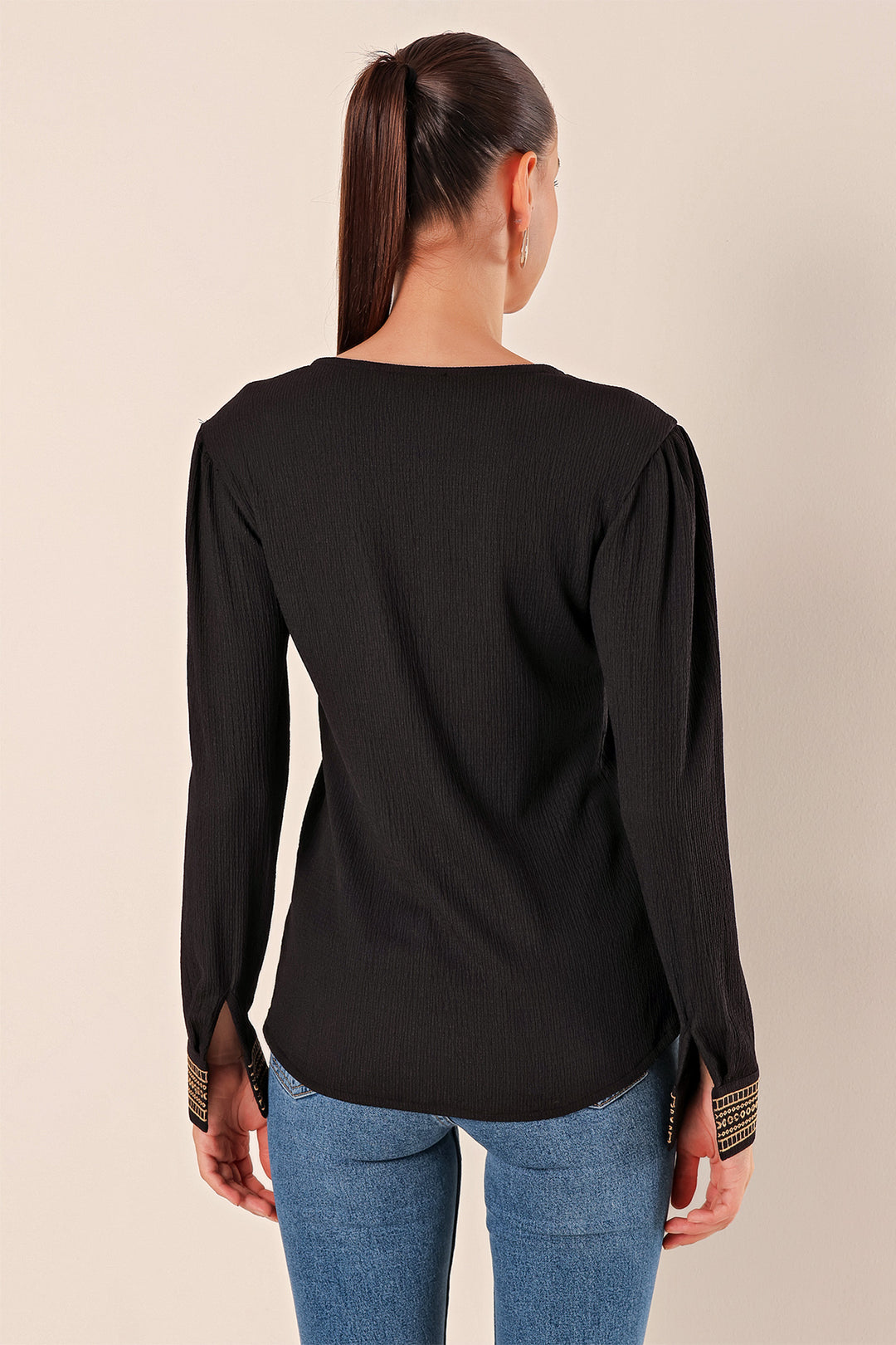 Bigdart 0466 Blouse Tricotée à Col en V Brodée - Noir