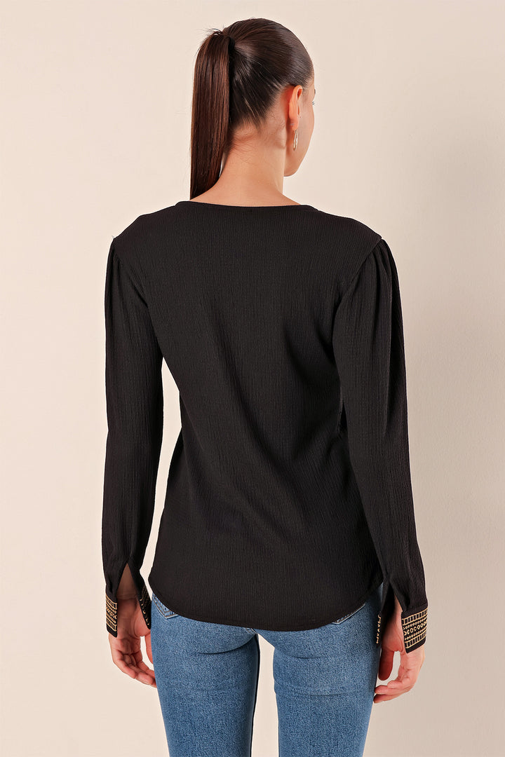 Bigdart 0466 Blouse Tricotée à Col en V Brodée - Noir