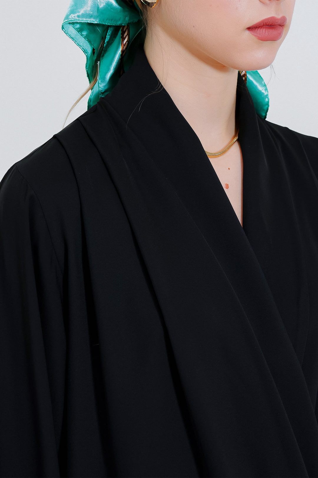 Bigdart Femme Blouse Satinée Drapée à Col Croisé Noir 0492