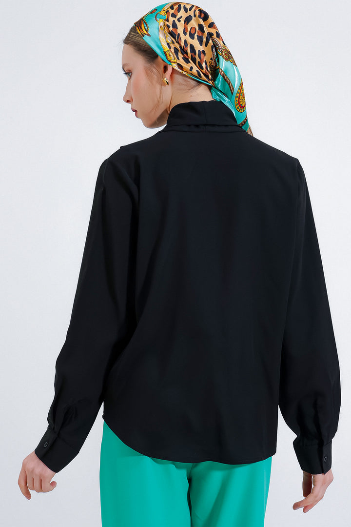 Bigdart Femme Blouse Satinée Drapée à Col Croisé Noir 0492