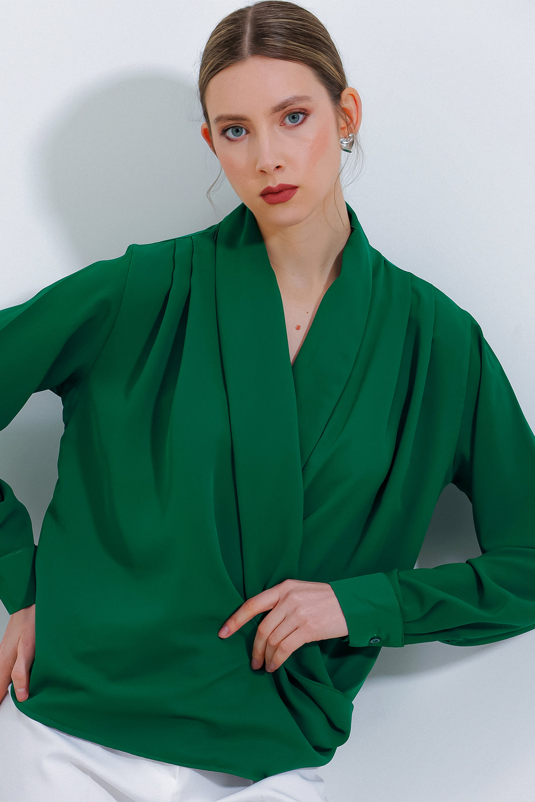 Bigdart Blouse en satin à col croisé vert émeraude pour femme 0492 - zümrüt Verti