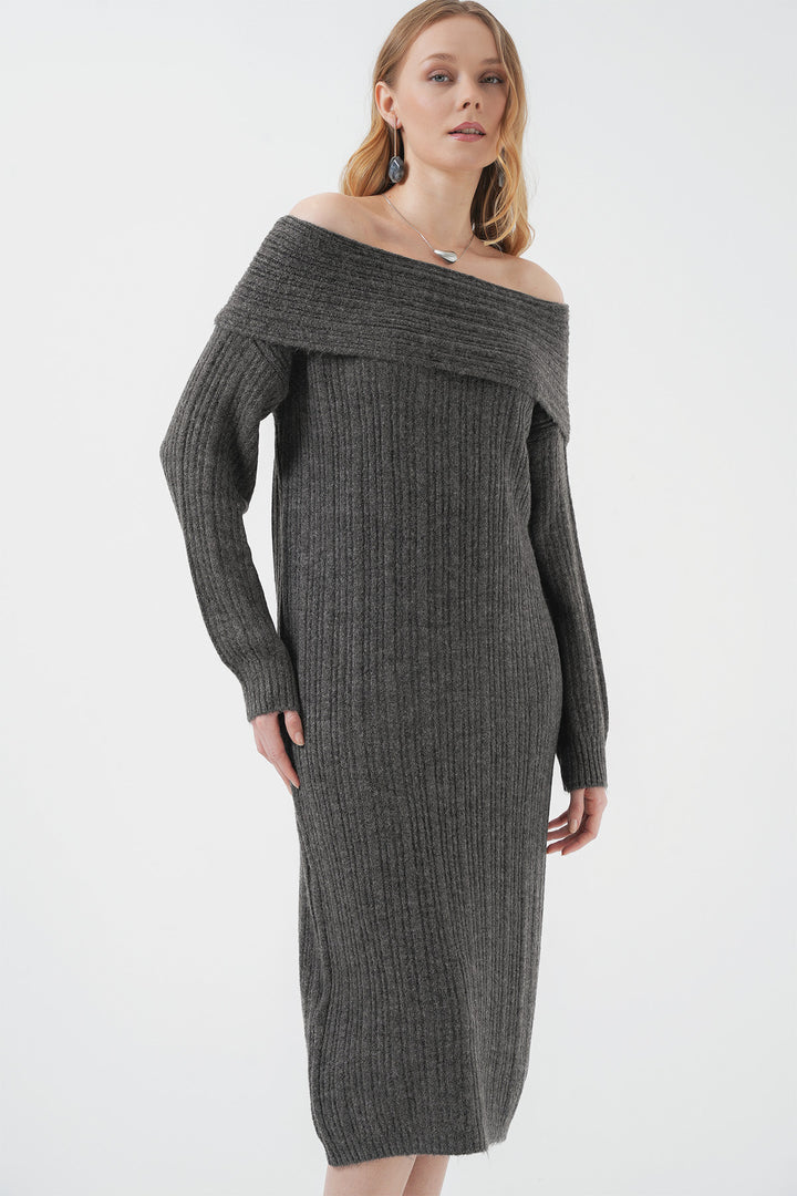 Bigdart 15920 Robe tricot oversize à col Madonna - Anthracite