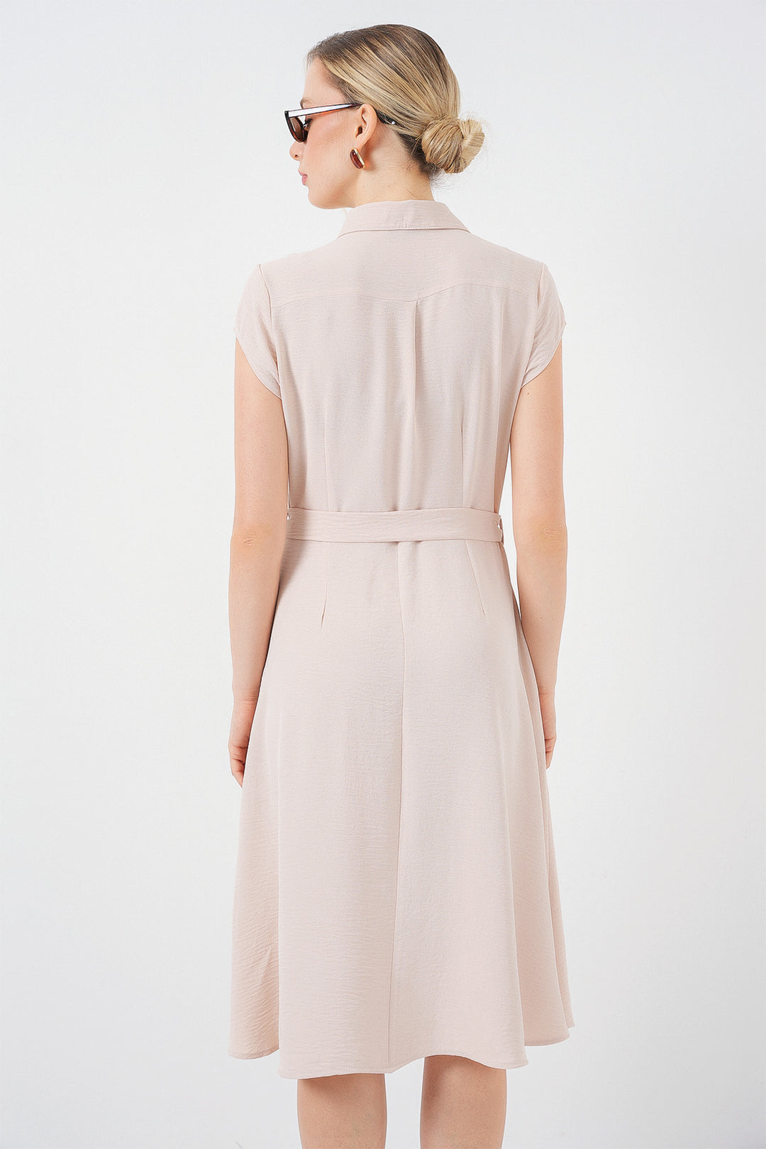 Bigdart Robe à ceinture avec boutons sur toute la longueur 1677 - Crème