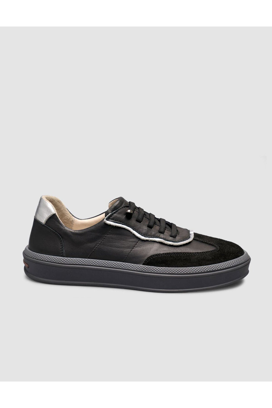 Cabani Shoes Baskets femme en cuir de veau véritable avec détails en suède noir - Multicolore