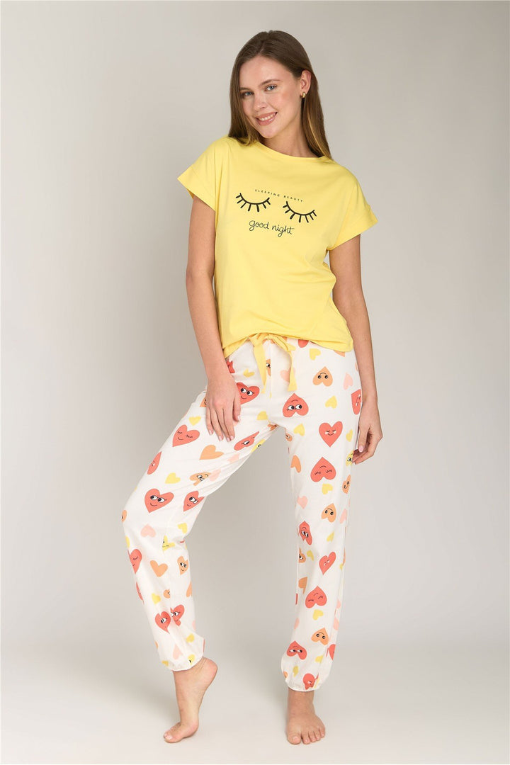 Lovely Things ENSEMBLE DE PANTALONS TSHIRT EN TRICOT DE LEVURE À MANCHES COURTES - Jaune