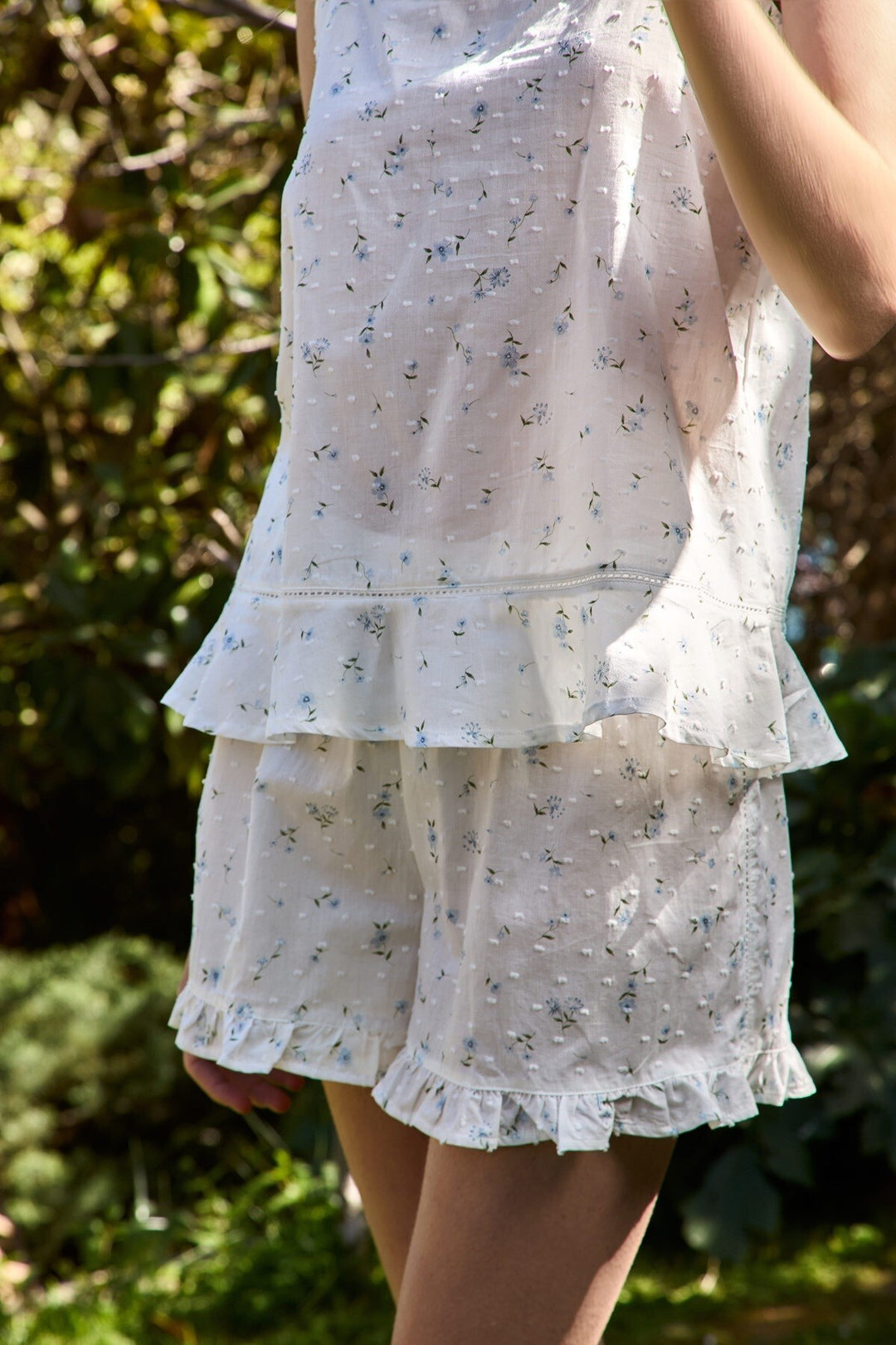 Lovely Things Haut de pyjama à bretelles fines Spring Voile - Blanc
