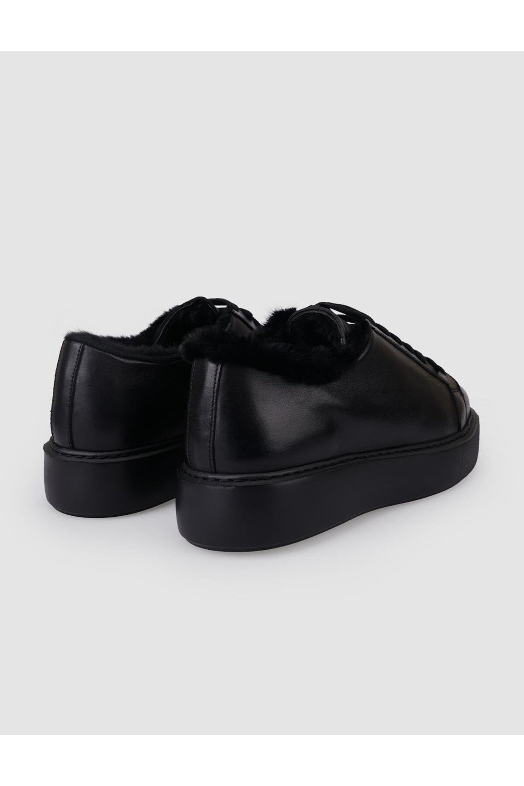 Cabani Shoes Baskets de sport pour femmes en cuir véritable noir avec fourrure et lacets à 100%. - Noir