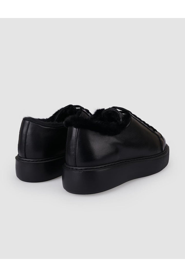 Cabani Shoes Baskets de sport pour femmes en cuir véritable noir avec fourrure et lacets à 100%. - Noir