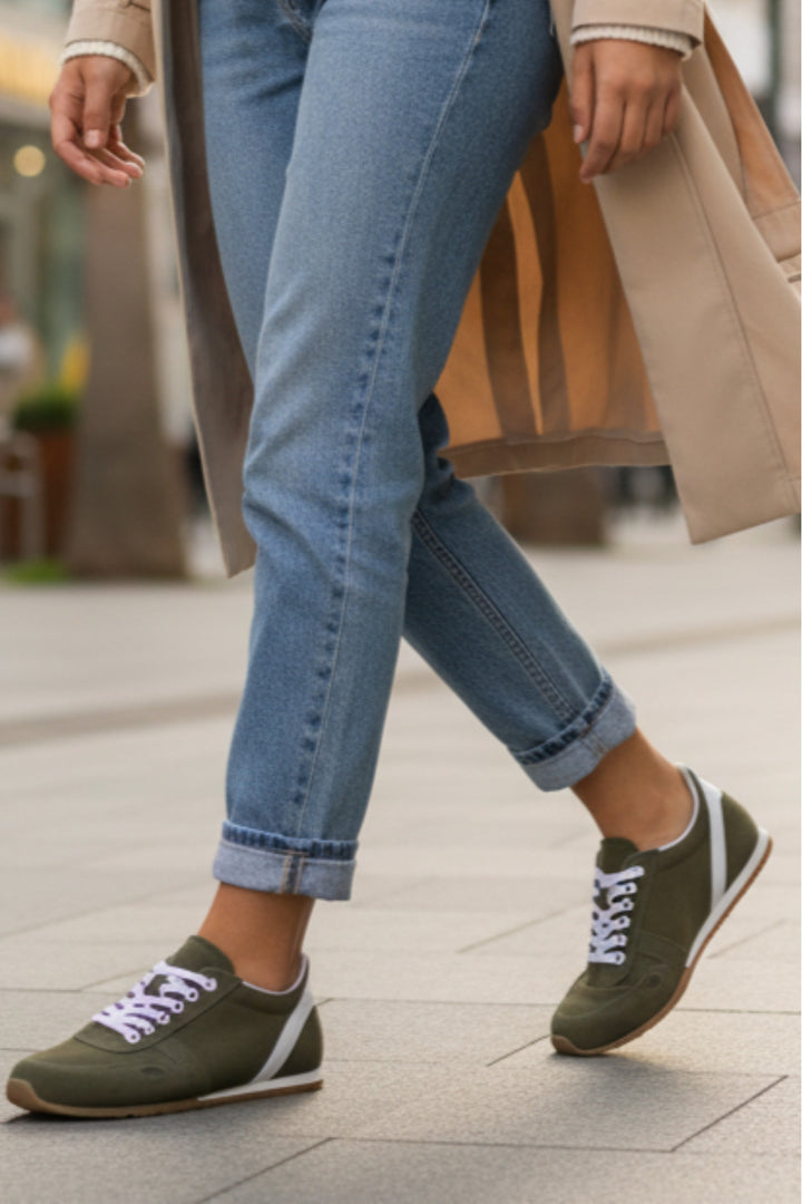 Wavelys ALESSIA Femme Baskets en Suède Kaki Chaussures de Ville - Kaki
