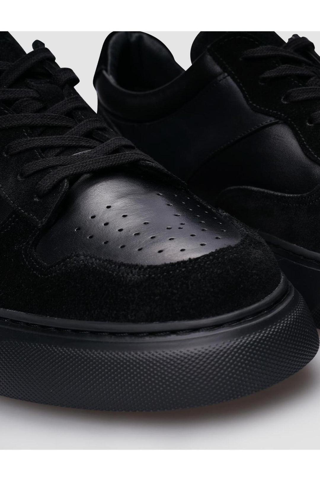 Cabani Shoes Baskets pour hommes en cuir véritable 100% en daim noir avec lacets - Noir