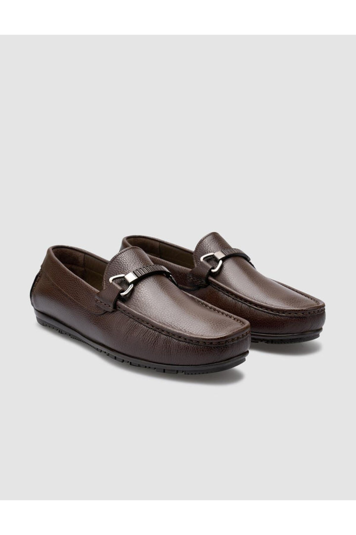 Cabani Shoes Mocassin pour homme en cuir véritable avec détail de boucle marron. - Marron