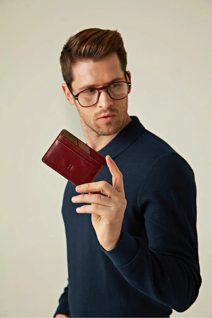 helmbrook Porte-cartes mince en cuir véritable pour homme avec protection RFID Elton Claret Red Plus
