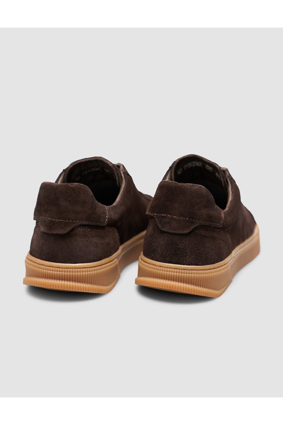 Cabani Shoes Baskets pour hommes en cuir suédé marron à lacets avec semelle tabac. - Marron