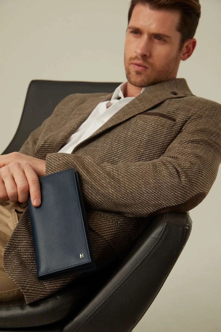 Helmbrook Portefeuille de voyage Tripp en cuir véritable Marine Bleu Homme Design personnalisé Multi-Baie Rfid Protégé
