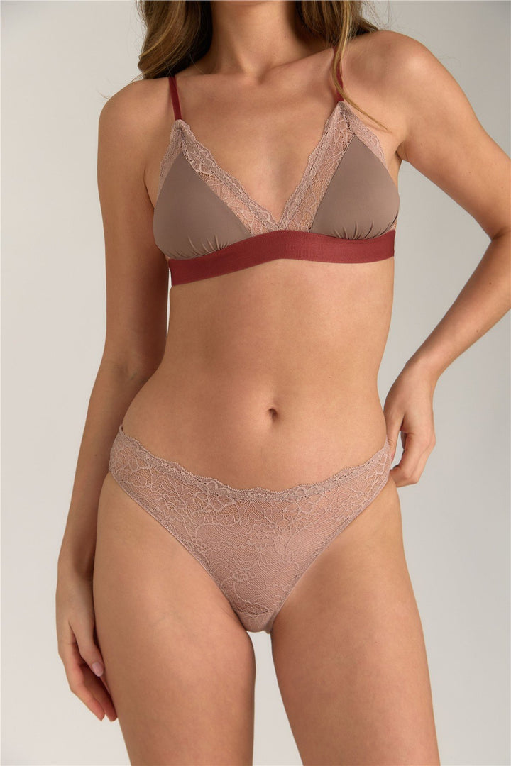 Lovely Things Petite culotte en dentelle Lilian - Skinny